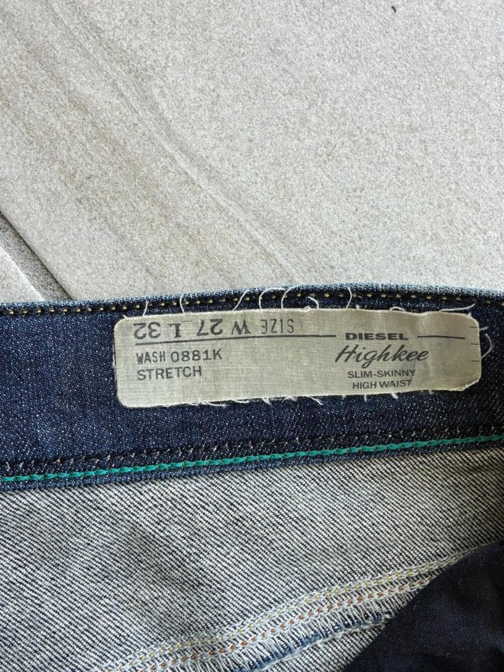 Diesel Highkee High-Rise Straight-Leg Jeans โ Dark Wash ๐ - Picture 3 of 8